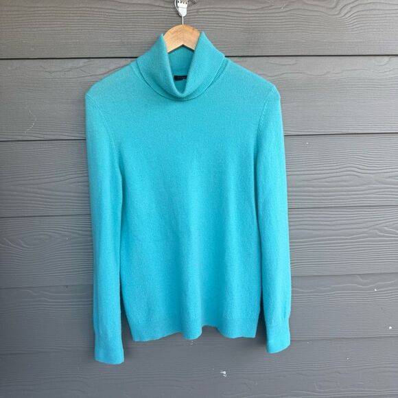 Talbots Sweaters - Talbots 100% cashmere turtleneck sweater